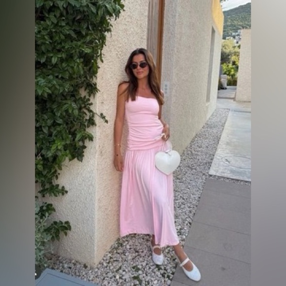 ZARA NWT RUCHED LIGHT PINK STRAPLESS MIDI DRESS - Picture 7 of 16